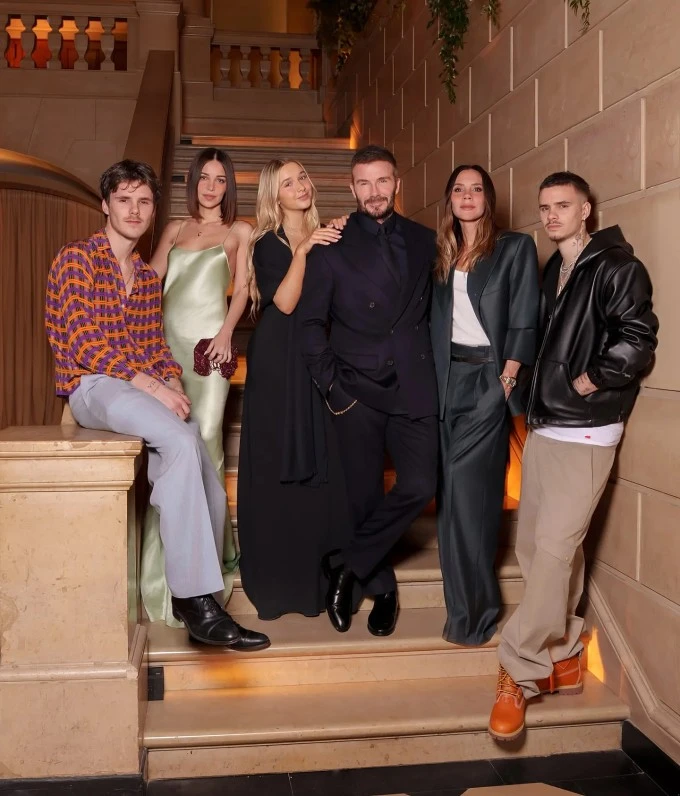 Tiệc sinh nhật 52 tuổi nhiều cảm xúc của Victoria Beckham