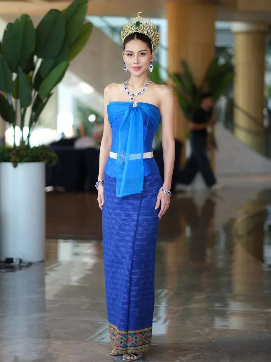 Tiết lộ sốc của nữ ca sĩ 32 tuổi vừa đăng quang Hoa hậu Hòa bình Thái Lan