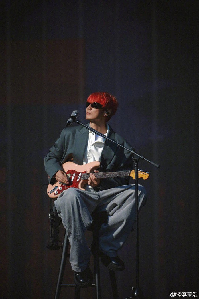 Tiểu Vương Phi liên tục xin lỗi đàn anh vì Lý Bạch