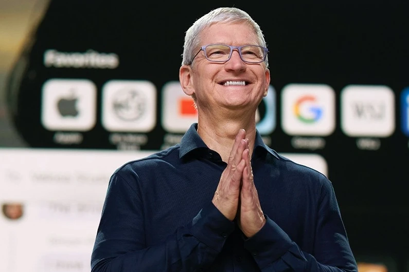 Tim Cook bị giảm lương khi còn là CEO Apple