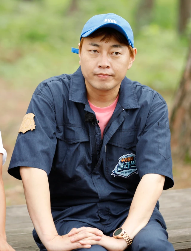 Tình cảnh danh hài vừa bị đột quỵ xuất huyết não: Không có tiền đóng viện phí, anh trai phải mượn nợ từng đồng cứu mạng em Tình cảnh danh hài vừa bị đột quỵ xuất huyết não: Không có tiền đóng viện phí, anh trai phải mượn nợ từng đồng cứu mạng em