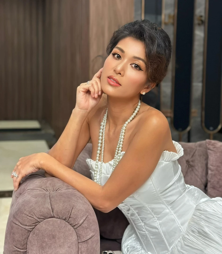 Tình trạng của "hoa hậu đông con nhất Việt Nam" báo nợ 10 tỷ, muốn sang Campuchia mở quán phở