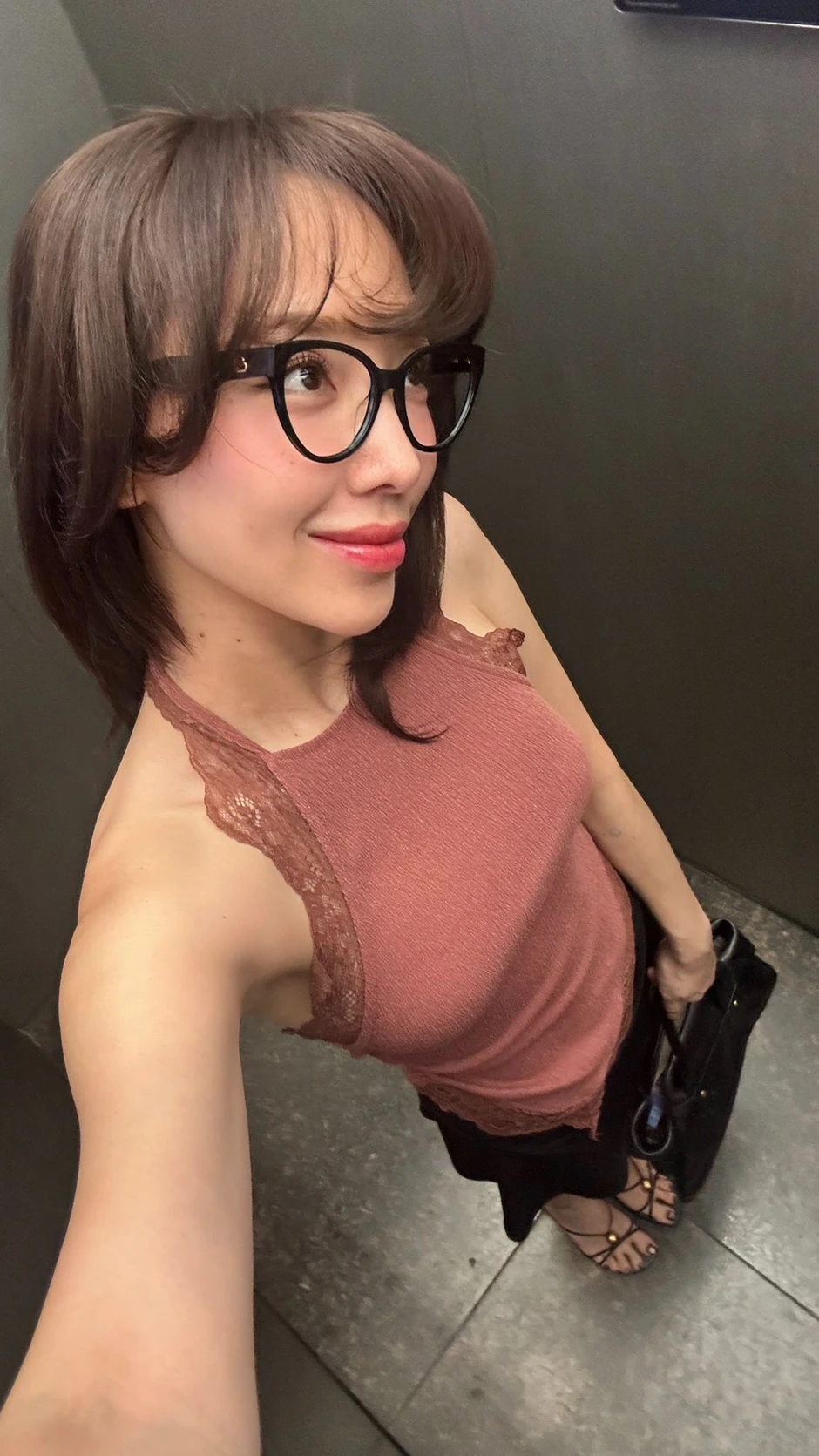 Tóc Tiên đang trong giai đoạn tự ti và lo âu Tóc Tiên đang trong giai đoạn tự ti và lo âu