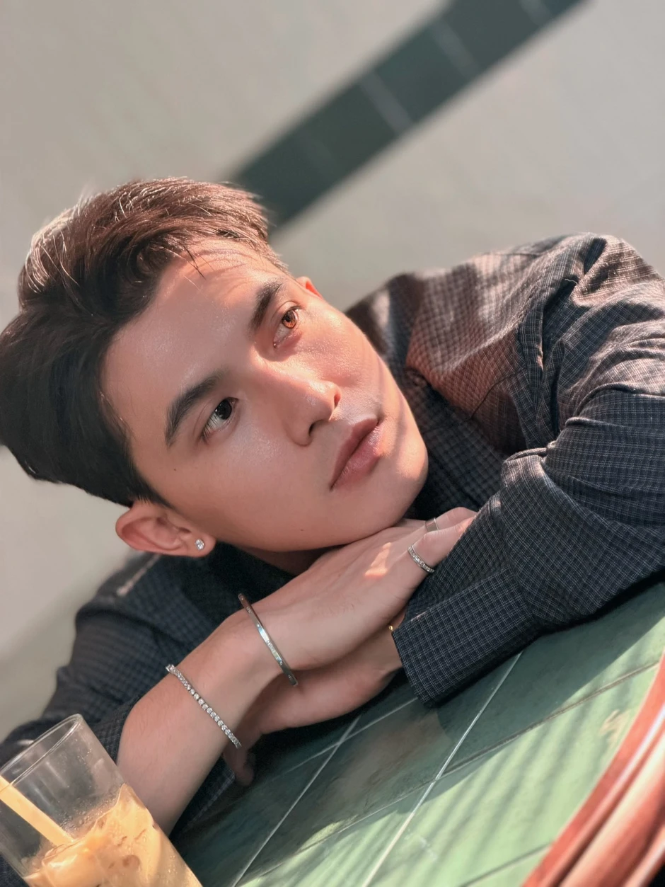 Trần Ngọc Vàng: Nam thần thanh xuân xứng đáng nổi tiếng hơn Trần Ngọc Vàng: Nam thần thanh xuân xứng đáng nổi tiếng hơn