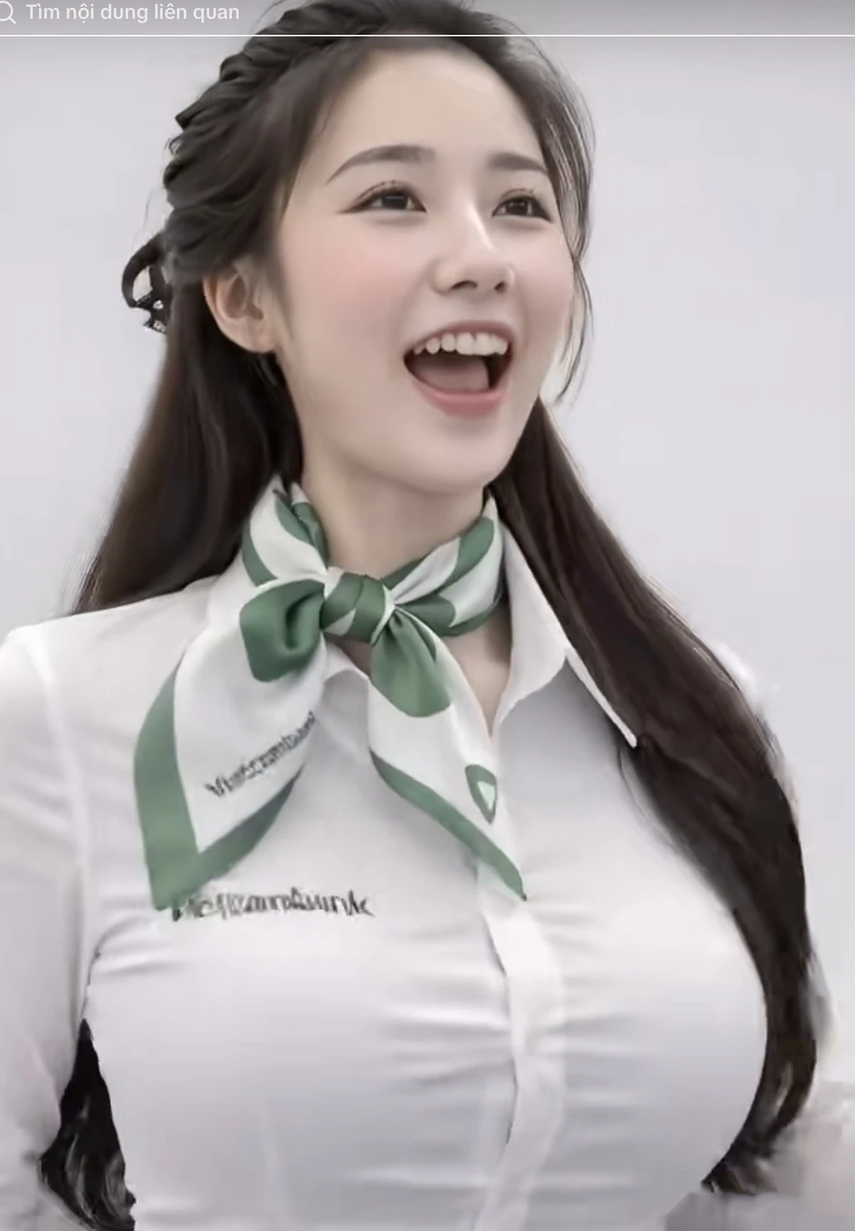 Trắng trợn chiêu trò mượn danh Tiểu Hý, kênh "fake" công khai chạy quảng cáo