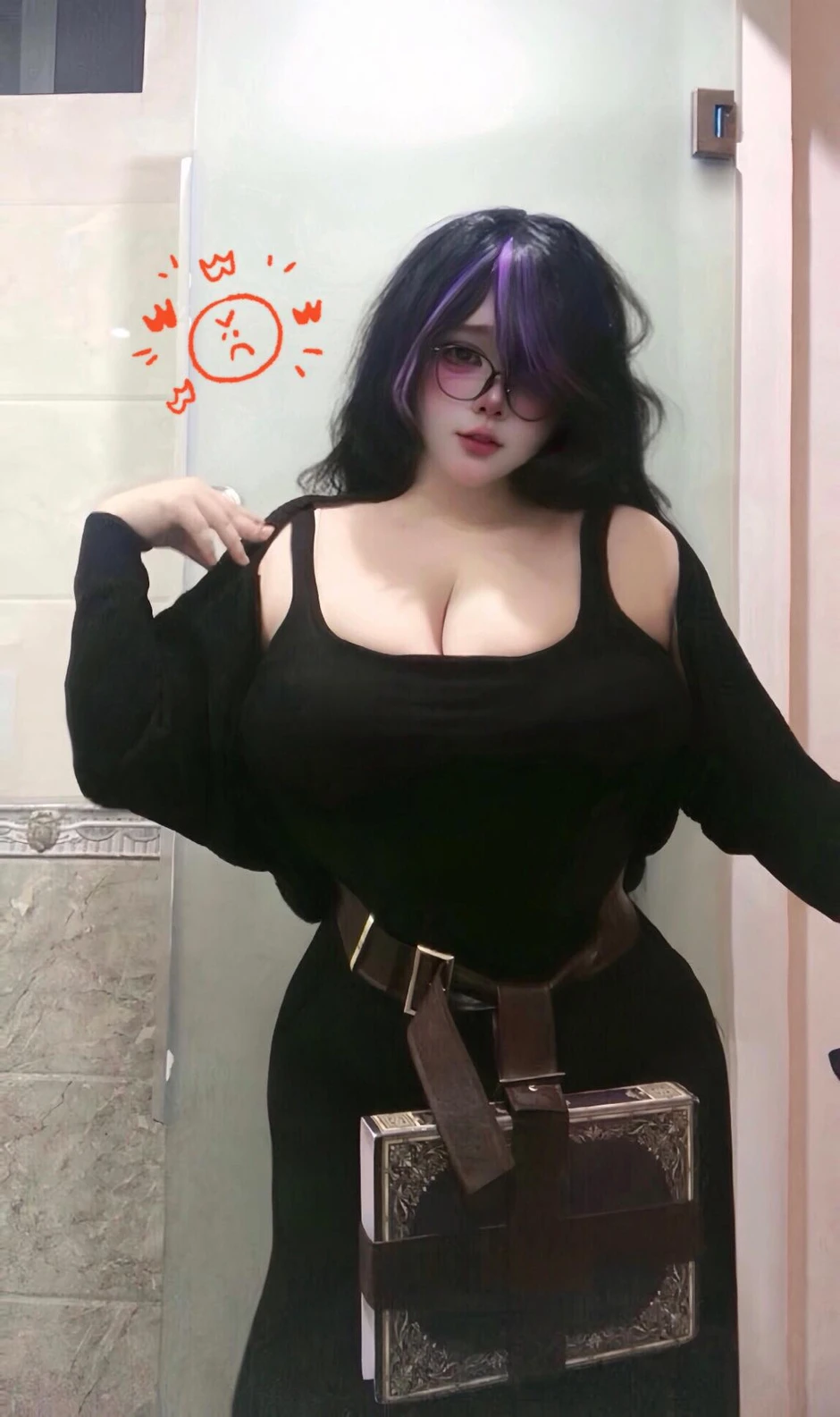 Trổ tài cosplay, hot girl khiến Pi Tiên chỉ còn là... "cái tên"