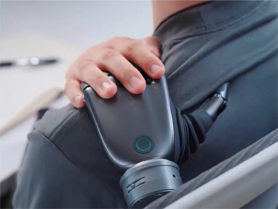 Trung Quốc lại một lần nữa khiến cả thế giới bất ngờ với cánh tay giả có thể "đọc" suy nghĩ và di chuyển linh hoạt ngay cả khi không kết nối với cơ thể người! Trung Quốc lại một lần nữa khiến cả thế giới bất ngờ với cánh tay giả có thể "đọc" suy nghĩ và di chuyển linh hoạt ngay cả khi không kết nối với cơ thể người!