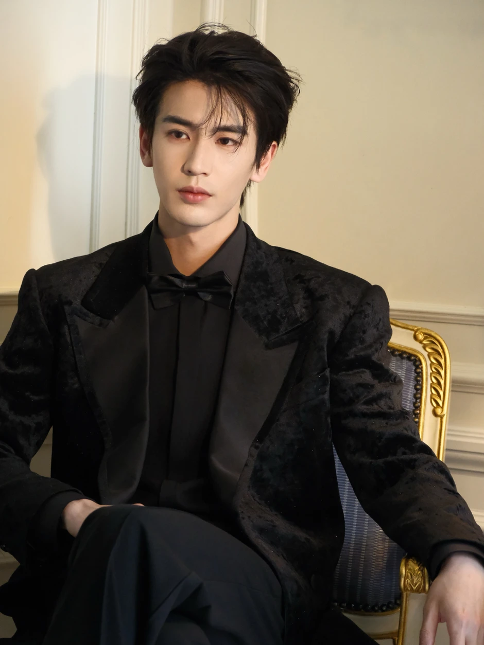 Trương Lăng Hách là một nghệ sĩ thần tượng xấu tính Trương Lăng Hách là một nghệ sĩ thần tượng xấu tính