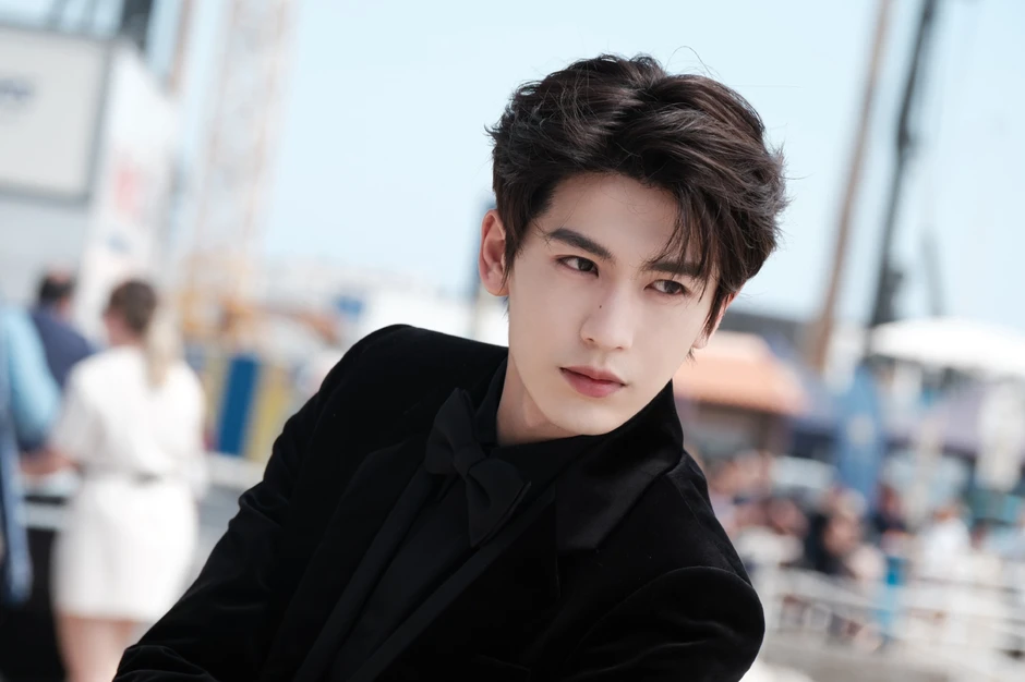 Trương Lăng Hách là một nghệ sĩ thần tượng xấu tính Trương Lăng Hách là một nghệ sĩ thần tượng xấu tính