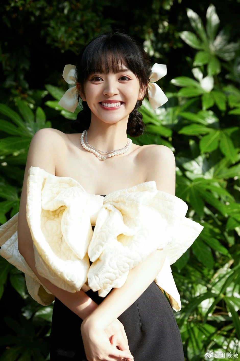 Tứ đại mỹ nhân thế hệ mới đẹp nhất Trung Quốc: Vương Sở Nhiên đỉnh miễn bàn, 1 người bị chê không xứng đáng