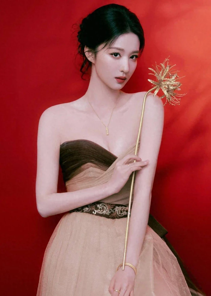 Tứ đại mỹ nhân thế hệ mới đẹp nhất Trung Quốc: Vương Sở Nhiên đỉnh miễn bàn, 1 người bị chê không xứng đáng