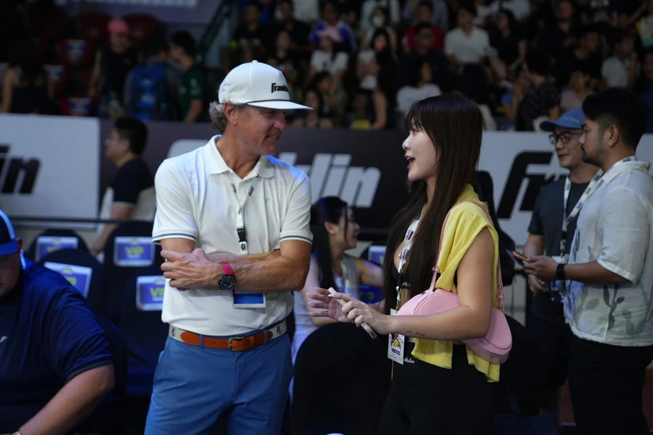 Từ "thị phi" Pickleball đến màn lột xác, Em Kim "phủ sóng" danh tiếng cùng bạn bè quốc tế