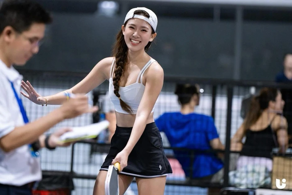 Từ "thị phi" Pickleball đến màn lột xác, Em Kim "phủ sóng" danh tiếng cùng bạn bè quốc tế