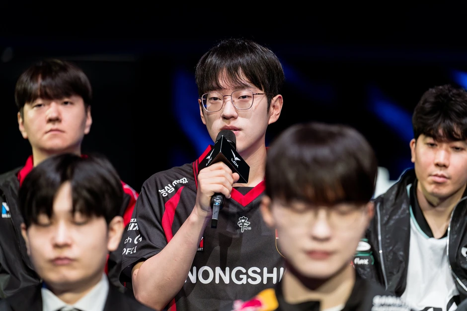 Từ vụ Ruler, cộng đồng đập tan một tin đồn liên quan Scout cách đây nhiều năm