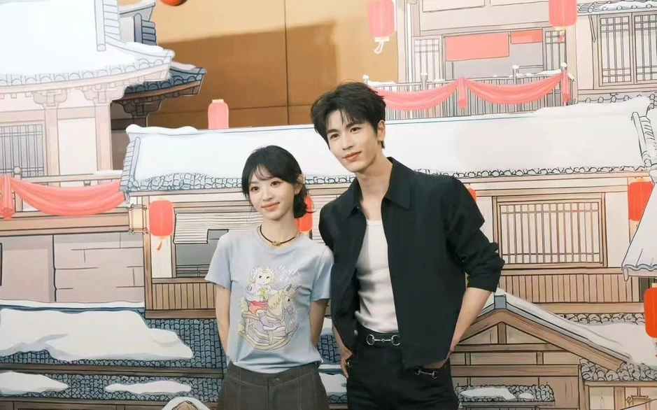 Tướng quân kem nền bị chê ngạo mạn