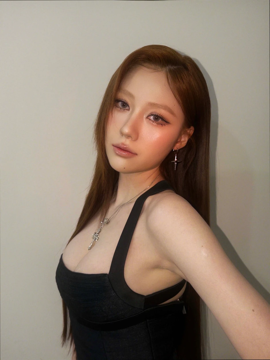 Uyển Ân - Võ Trần Gia Huy lộ hint hẹn hò?