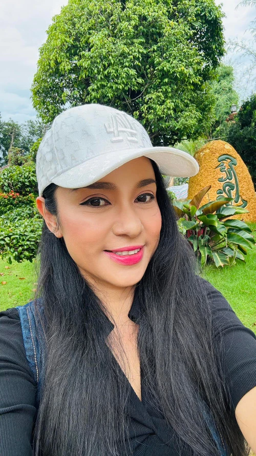 Việt Trinh: "Tôi bị trầm cảm"