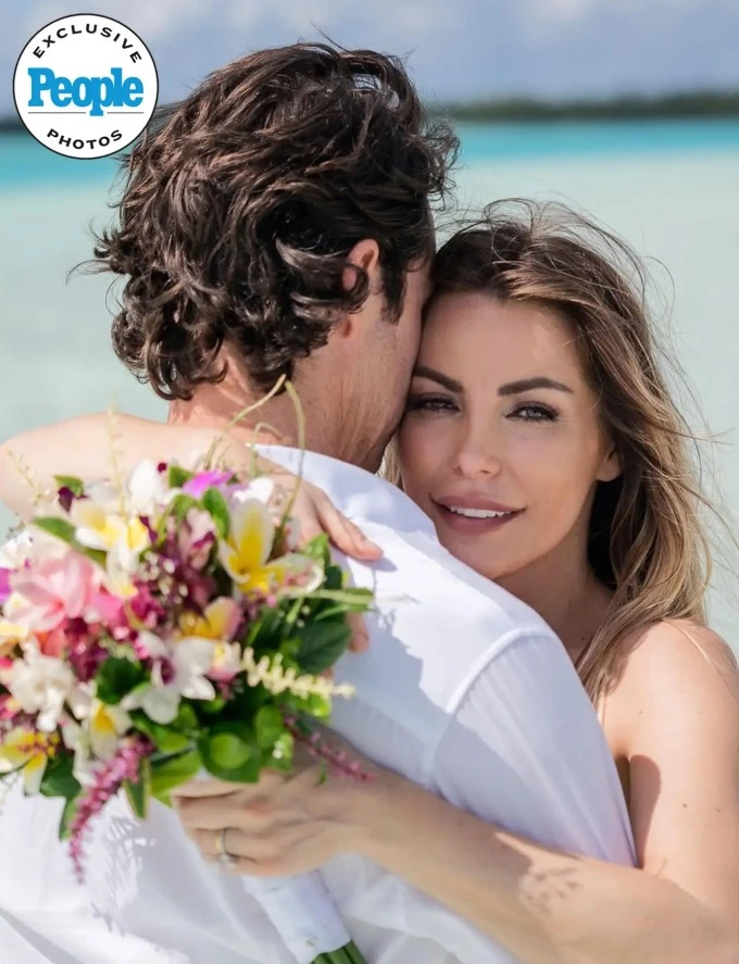 Vợ góa của ông chủ Playboy tái hôn