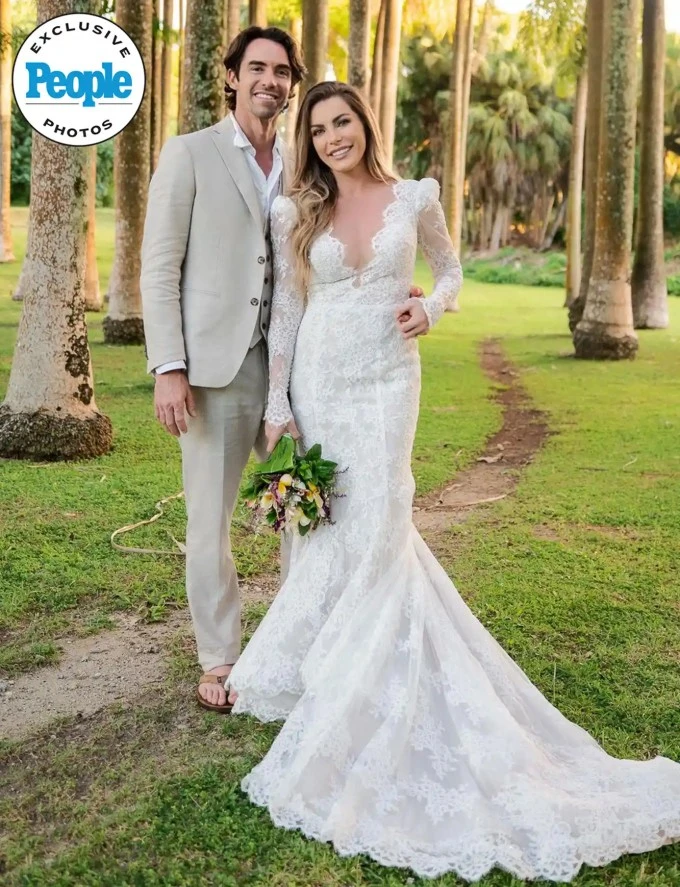 Vợ góa của ông chủ Playboy tái hôn