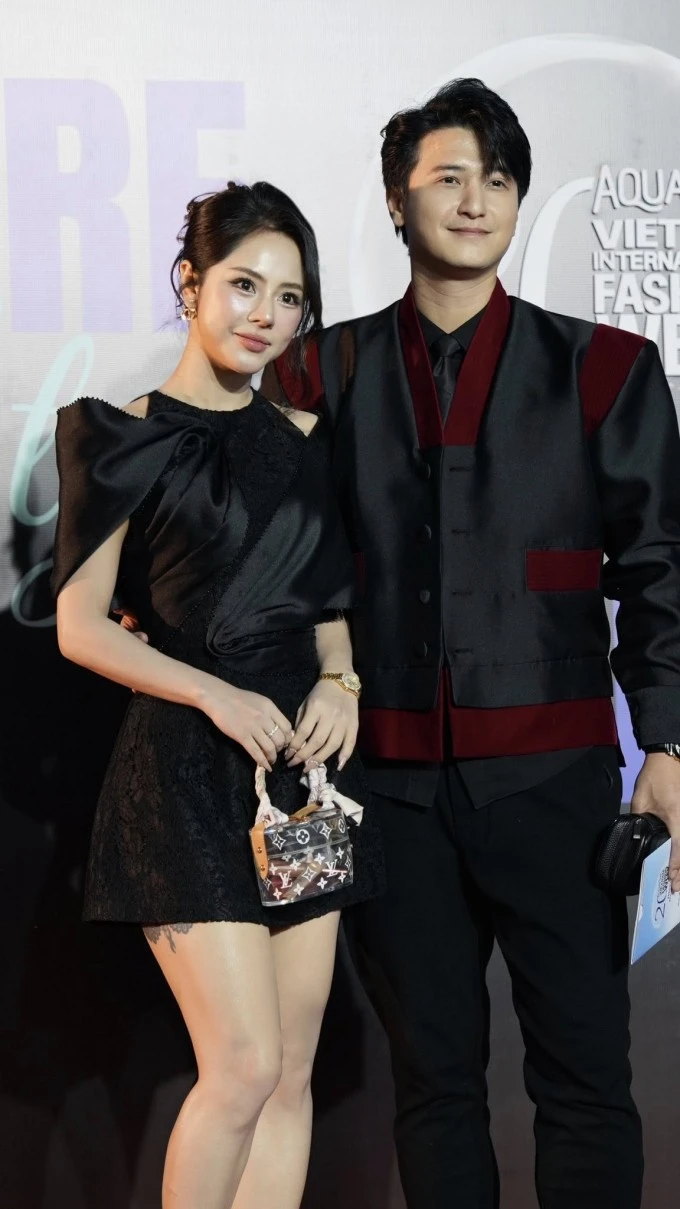 Vợ Huỳnh Anh nhận gồng gánh việc bị chửi mỗi ngày để mưu sinh Vợ Huỳnh Anh nhận gồng gánh việc bị chửi mỗi ngày để mưu sinh