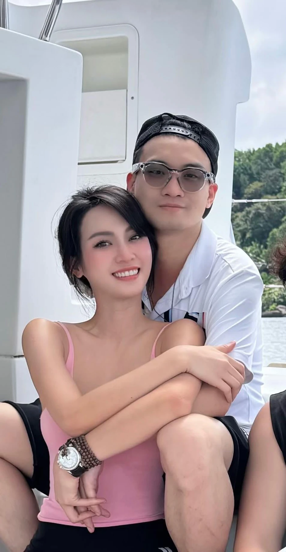 Vũ Thúy Quỳnh lên tiếng trước thông tin đang mang thai với bạn trai thiếu gia