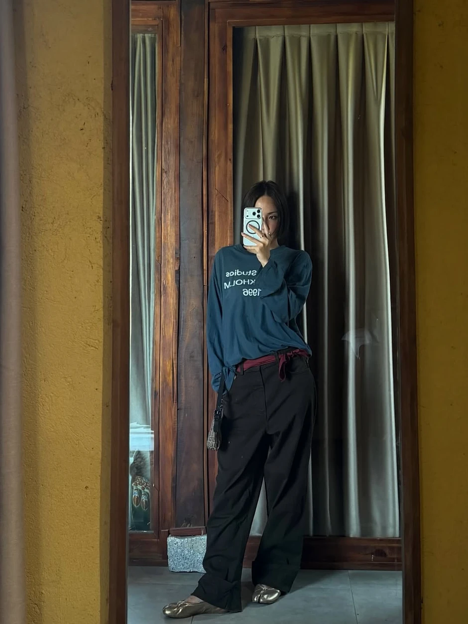 Vừa đính chính xong với Uyển Ân, Võ Điền Gia Huy lại dính tin hẹn hò 1 ca sĩ