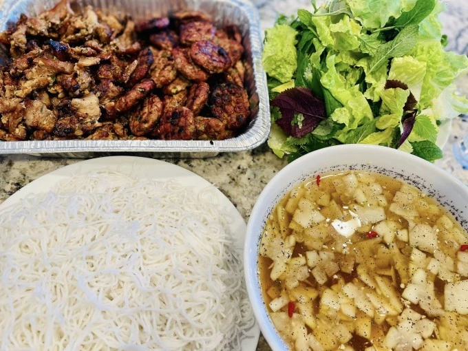 Vườn rau trong biệt thự nhà Diệu Hương ở Mỹ