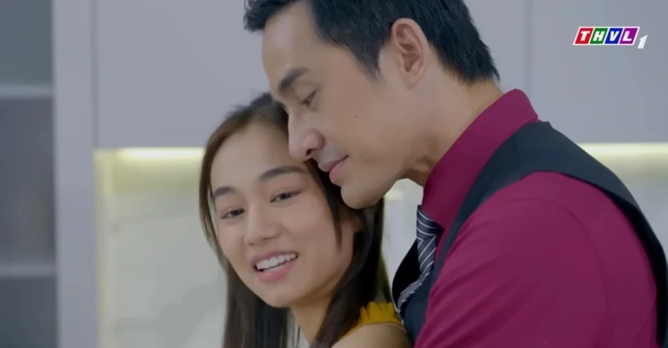 Xem Bóng Ma Hạnh Phúc mới thấy không ai khổ bằng khán giả Xem Bóng Ma Hạnh Phúc mới thấy không ai khổ bằng khán giả