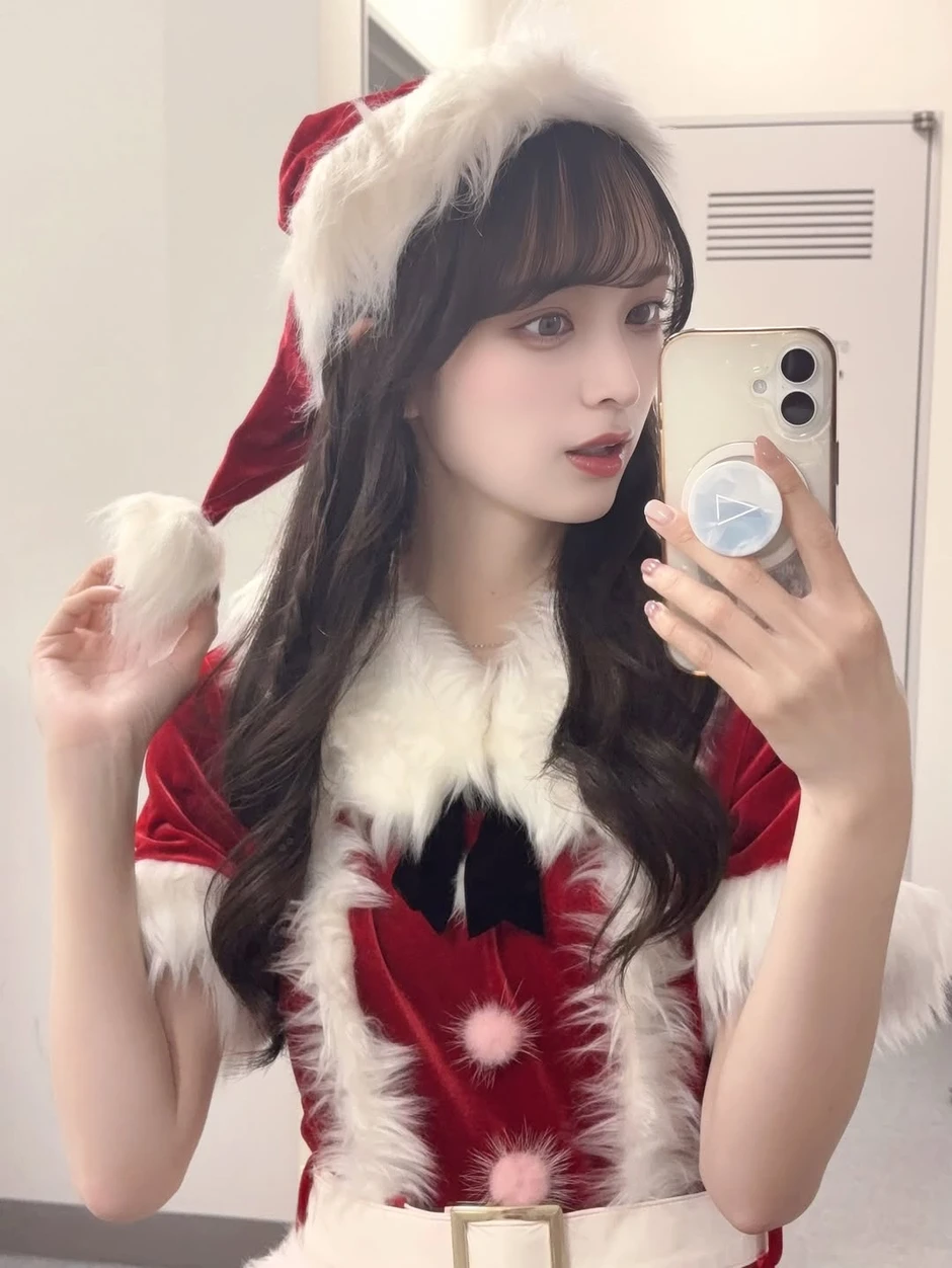 Xinh vượt mức, cô nàng hot girl bị nhận nhầm là AI, gây bão với khoảnh khắc "ngoài đầu thần tiên" Xinh vượt mức, cô nàng hot girl bị nhận nhầm là AI, gây bão với khoảnh khắc "ngoài đầu thần tiên"