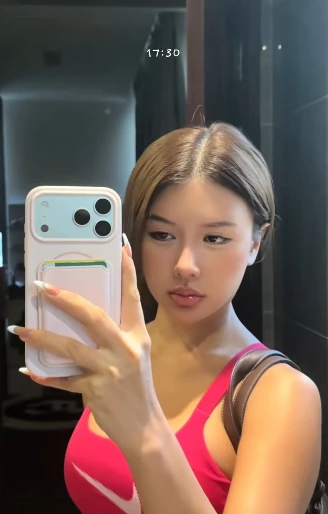 Xuân Ca quay daily vlog, fan hết lời khen ngợi với nhan sắc ngày càng thăng hạng