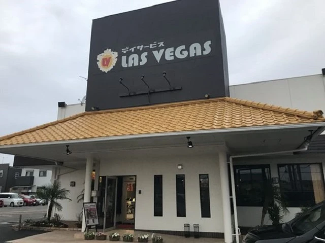 Xuất hiện viện dưỡng lão cho phép các cụ chơi bài, chơi máy đánh bạc: Trước khi chơi phải tập thể dục