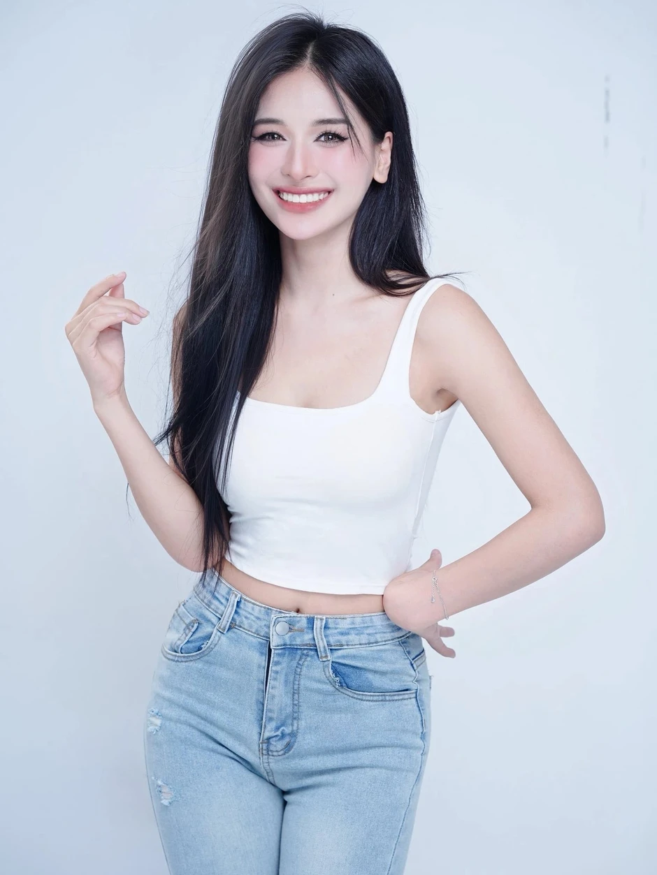 Yến My: tốt nghiệp thủ khoa, 4 năm nhận học bổng của VTV