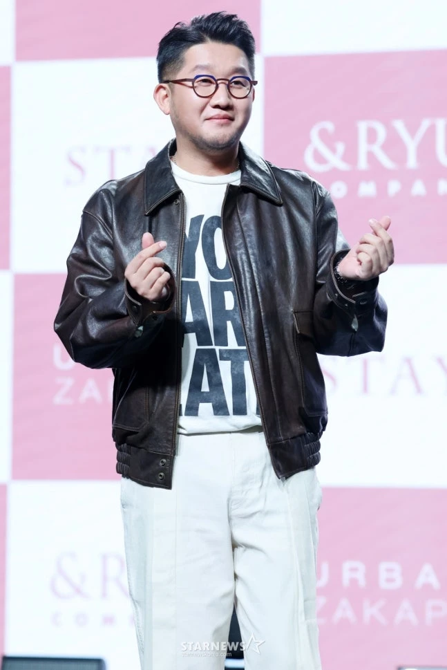 Yêu cầu án tù giam với nam ca sĩ quảng cáo sai sự thật