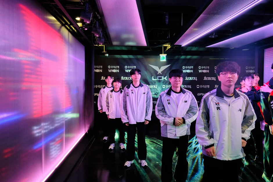 Zeus hé lộ đối thủ muốn đánh bại nhất hiện tại, không phải T1