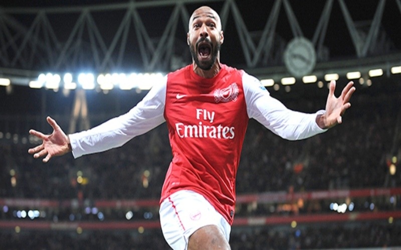 Thierry Henry là một trong những tiền đạo vĩ đại nhất lịch sử