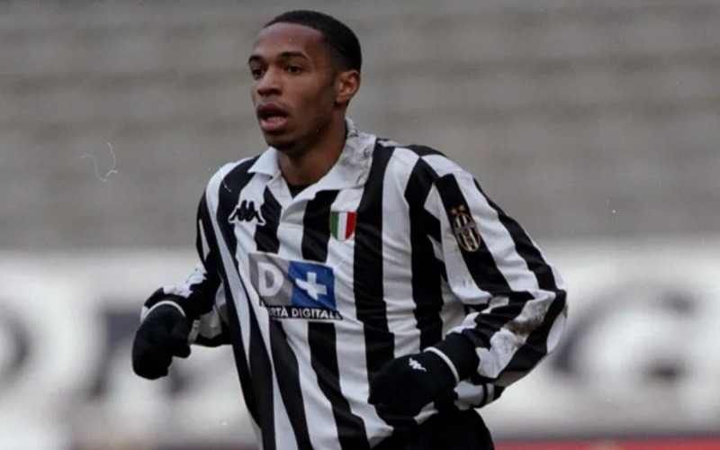 Thierry Henry chuyển đến Juventus nhưng không có nhiều thành công