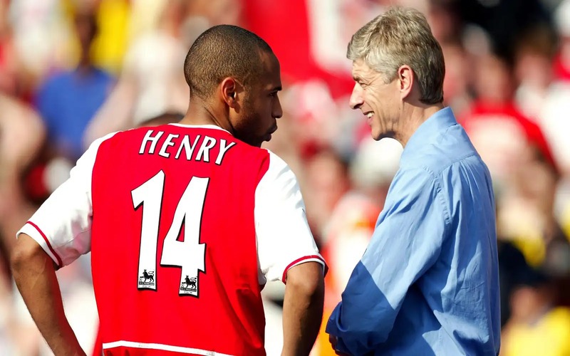 Giai đoạn đỉnh cao tại Arsenal với áo số 14 của Thierry Henry