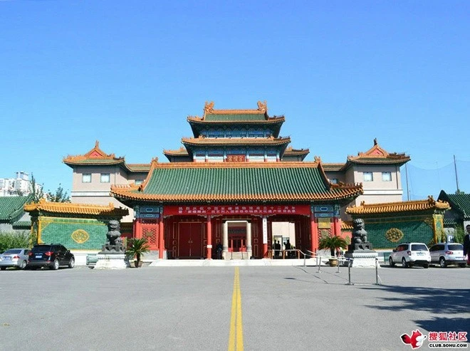"Đường Tăng" Trì Trọng Thụy từ bỏ thừa kế 6,8 tỷ USD của vợ tỷ phú