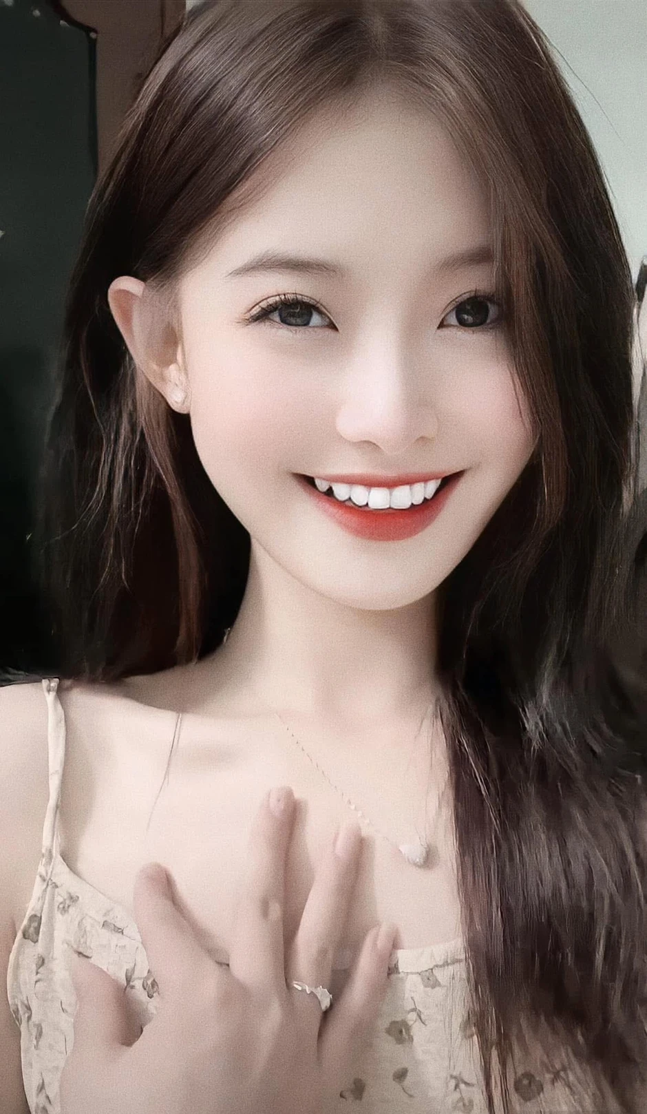 "Liều thuốc" ngọt ngào nhất hôm nay, nữ dược sĩ gây thương nhớ với nụ cười tỏa nắng