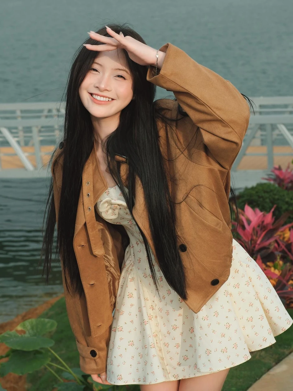 "Liều thuốc" ngọt ngào nhất hôm nay, nữ dược sĩ gây thương nhớ với nụ cười tỏa nắng