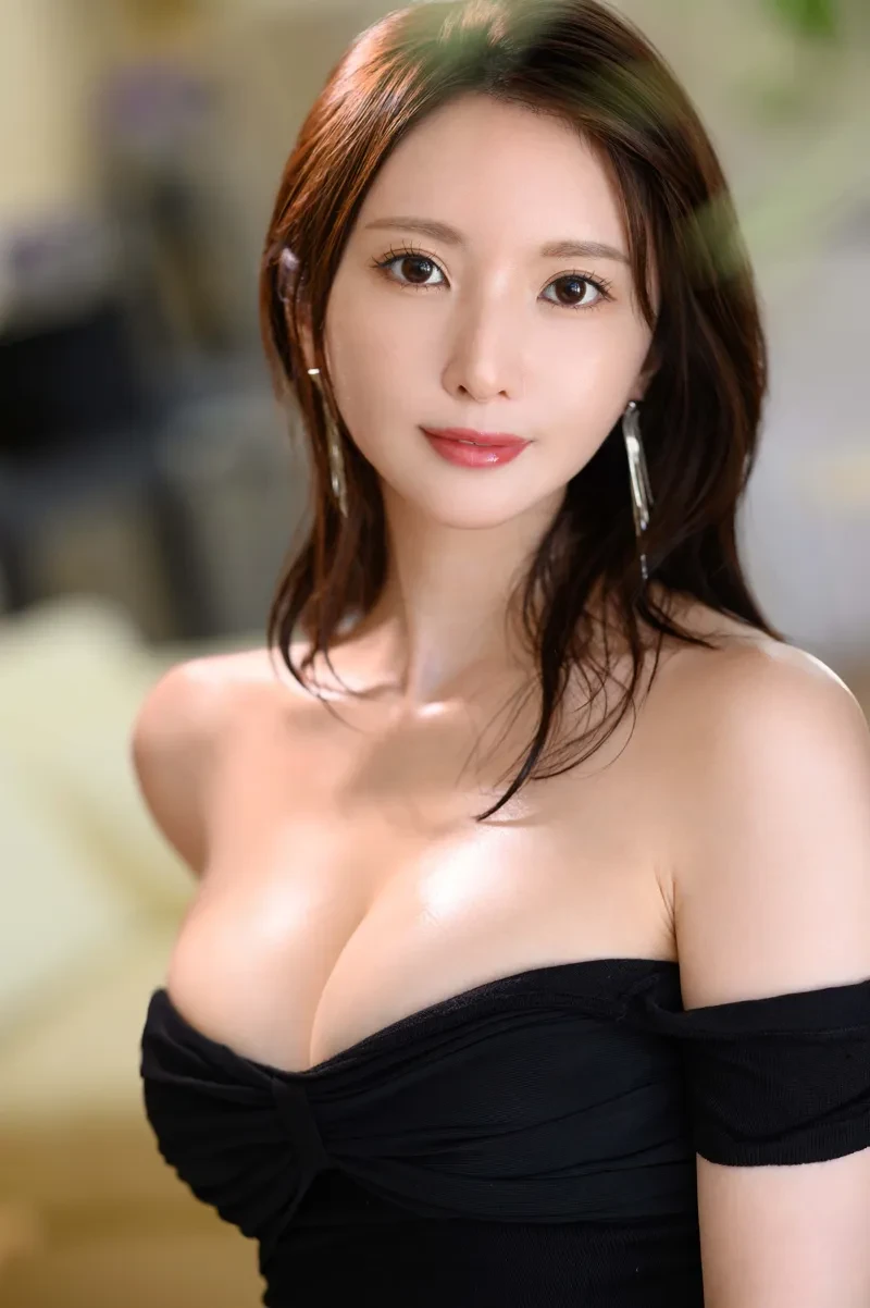 "Nàng thơ Nhật Bản" sở hữu đường cong tuyệt mỹ làm chao đảo mọi ánh nhìn "Nàng thơ Nhật Bản" sở hữu đường cong tuyệt mỹ làm chao đảo mọi ánh nhìn