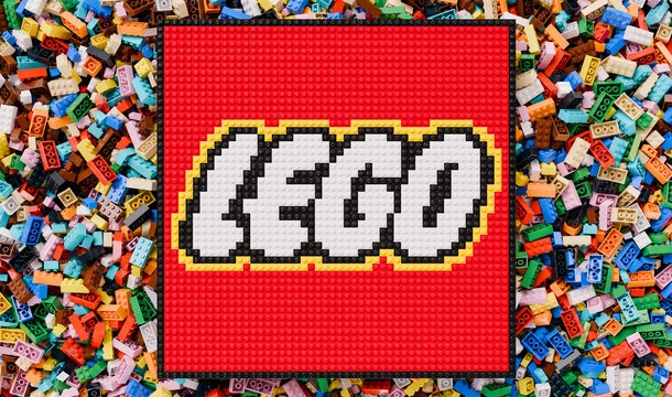 "Phá" bí mật của LEGO: Vì sao những khối hình vô tri nhỏ xíu này trở thành ước mơ của mọi đứa trẻ nhỏ và cả "đứa trẻ lớn"? "Phá" bí mật của LEGO: Vì sao những khối hình vô tri nhỏ xíu này trở thành ước mơ của mọi đứa trẻ nhỏ và cả "đứa trẻ lớn"?