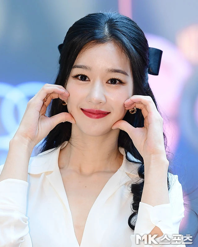 10 mỹ nhân đẹp nhất Hàn Quốc 2026: Song Hye Kyo xếp sau IU, hạng 1 đố ai ngắm mà không mê