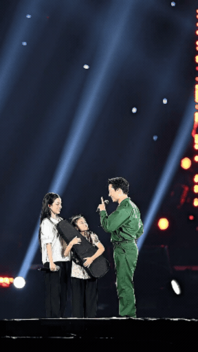 Anh Tú đã làm gì khiến Ly Ly căng thẳng thế này?