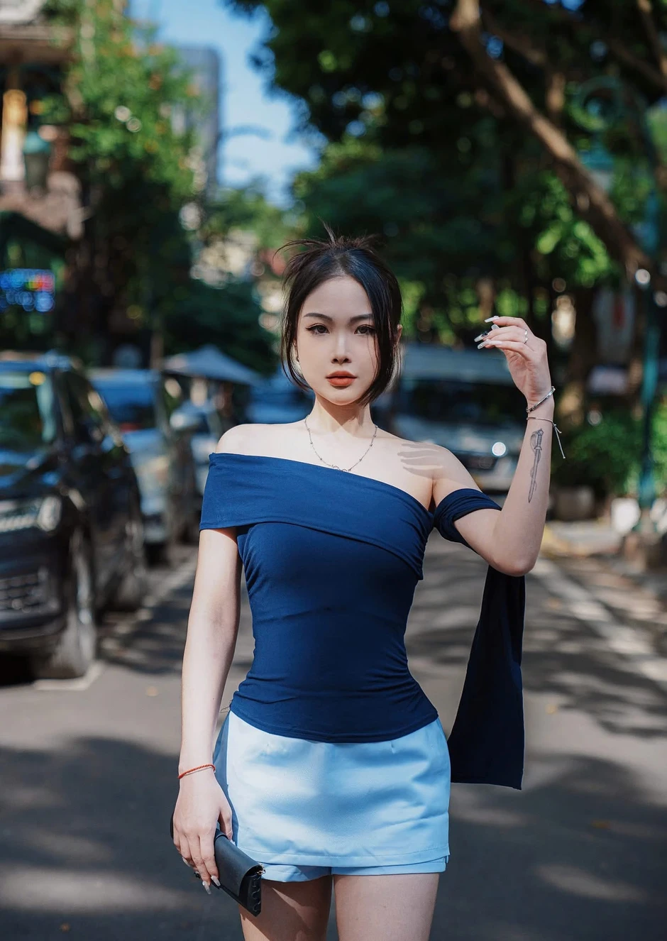 Bất ngờ gặp lại nữ MC có "nụ hôn viral" tại Fan Fest VALORANT