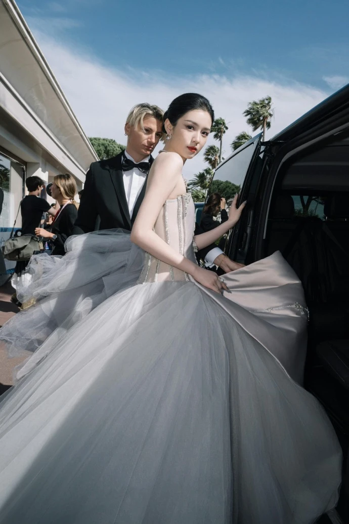 Bức ảnh xứng đáng phong thần của Châu Dã ở Cannes Bức ảnh xứng đáng phong thần của Châu Dã ở Cannes