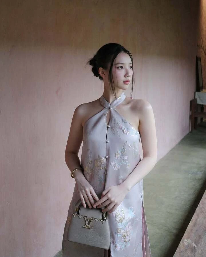 Ca sĩ AMEE: "Công chúa Vpop" lột xác gợi cảm, kín tiếng đời tư Ca sĩ AMEE: "Công chúa Vpop" lột xác gợi cảm, kín tiếng đời tư