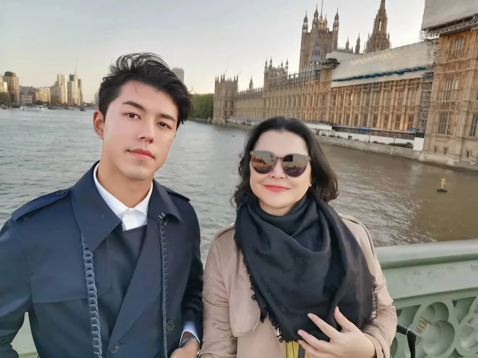 Căng đét: Mẹ Nine Naphat sốc đến đổ bệnh, có động thái đáp trả cực gắt sau khi bị con trai từ mặt vì Baifern Pimchanok Căng đét: Mẹ Nine Naphat sốc đến đổ bệnh, có động thái đáp trả cực gắt sau khi bị con trai từ mặt vì Baifern Pimchanok