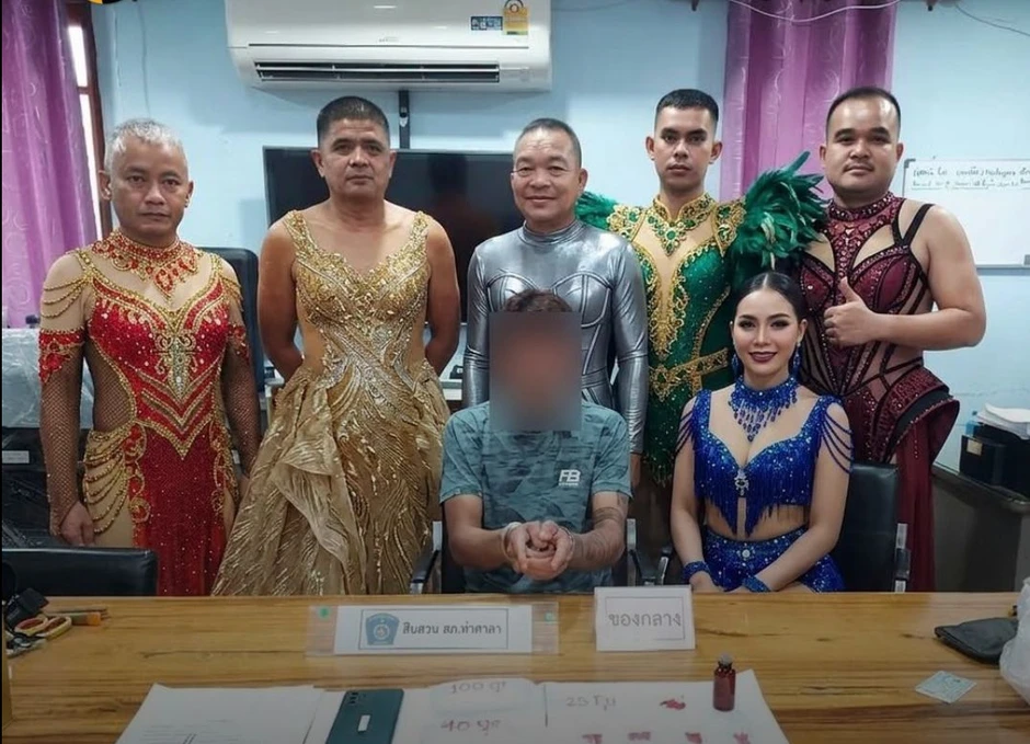 Cảnh sát Thái Lan cải trang thành vũ công để vây bắt tội phạm ma tuý Cảnh sát Thái Lan cải trang thành vũ công để vây bắt tội phạm ma tuý