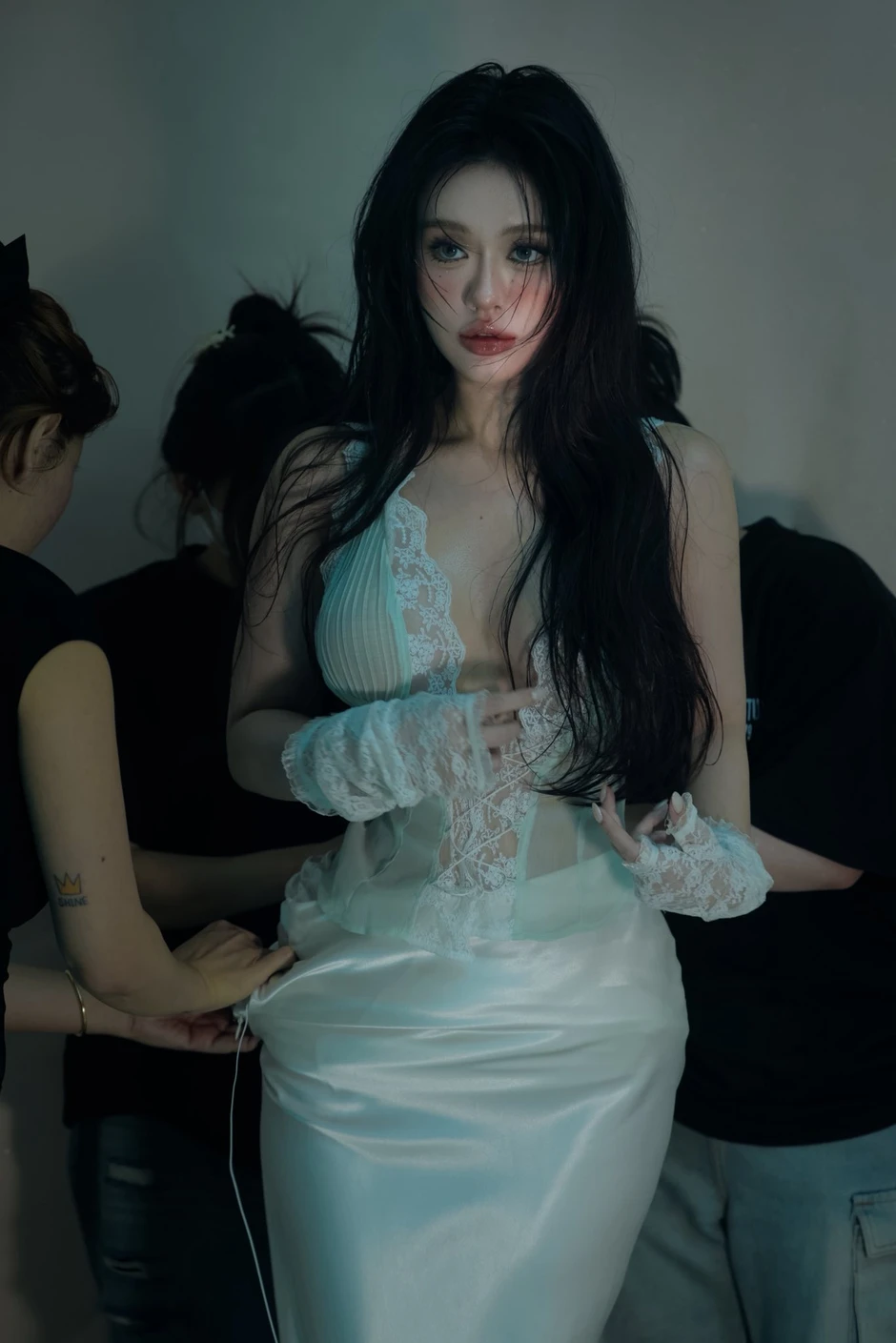 Chụp studio đầy ấn tượng, hot girl "gây mê" với visual đầy khí chất Chụp studio đầy ấn tượng, hot girl "gây mê" với visual đầy khí chất